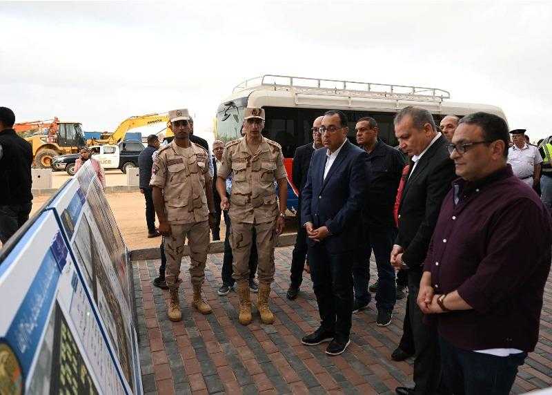 مدبولي يتفقد أعمال تطوير منطقة اللسان والممشى السياحي بمدينة رأس البر