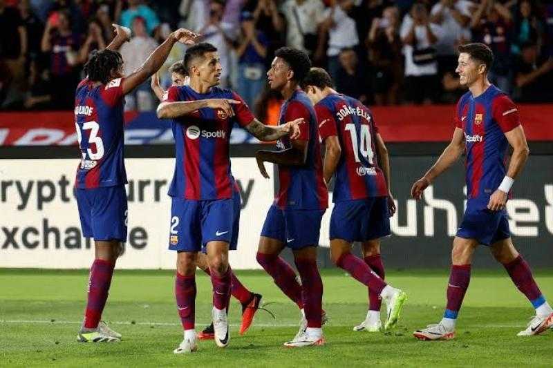 تشافي يعلن قائمة برشلونة لمواجهة فالنسيا في الدوري الإسباني
