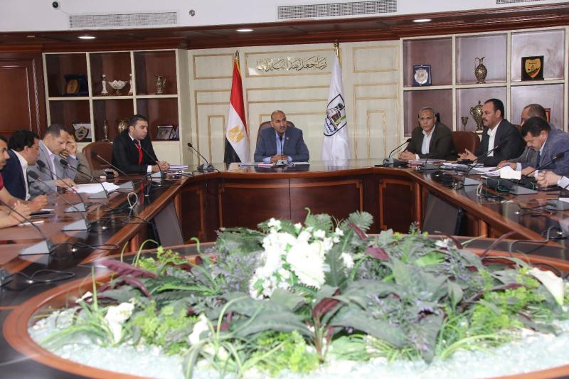 بني سويف تناقش تطبيق القانون الجديد للتصالح على مخالفات البناء