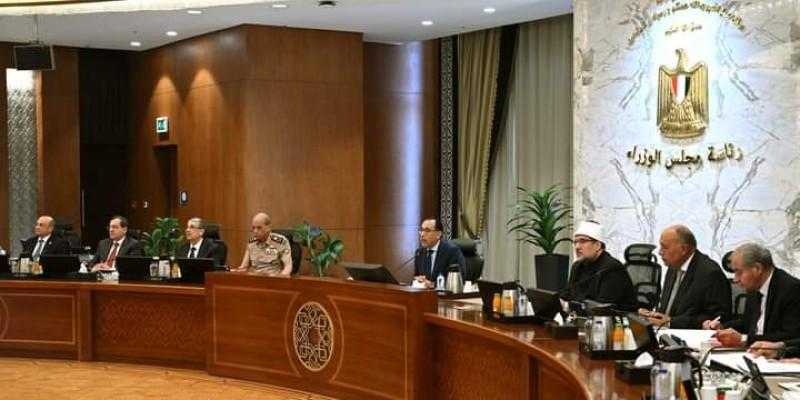 رئيس الوزراء يُهنئ الرئيس والقوات المُسلحة والشعب بمُناسبة ذكرى عيد تحرير سيناء