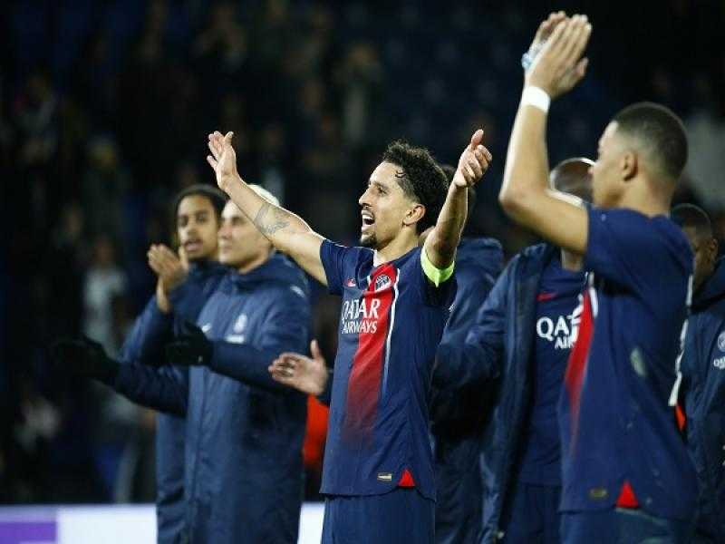 إنريكي يعلن قائمة سان جيرمان لمباراة دورتموند بدوري الأبطال