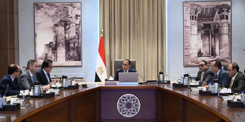 وزير الصحة لـ ”مدبولي”: نسعى لتحسين البيئة التشريعية للاستثمار في القطاع الصحي