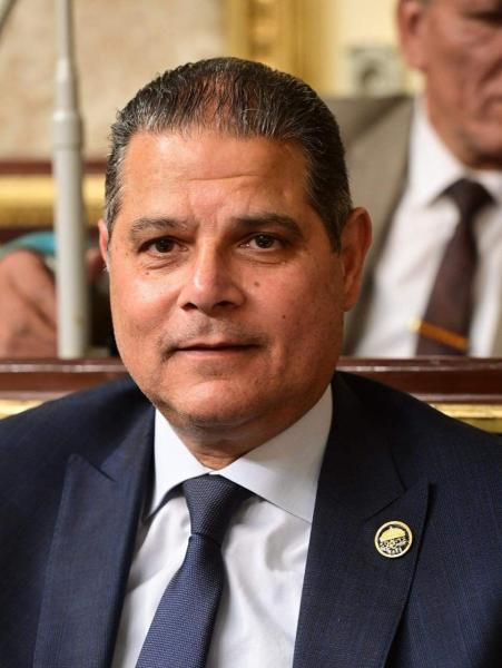 أحمد الخشن: زيارة أمير الكويت لمصر انعكاس للعلاقات الوثيقة بين البلدين