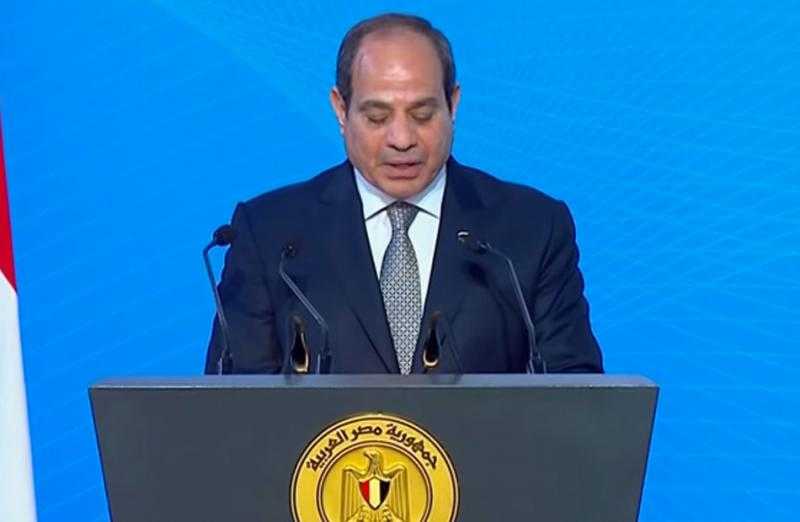 الرئيس السيسي للعمال: سواعدكم هي أمل هذا الوطن.. وسنظل متمسكين دائما بالحفاط على حقوقكم