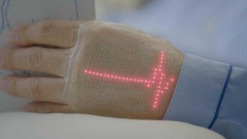 علماء أمريكيون يُطورن جلدًا إلكترونيًا مطاطيًا يُحاكي اللمسة البشرية
