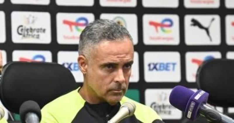 جوميز: قدمنا مباراة جيدة وعدم الدفع بالأساسيين أمام سموحة مسئوليتي