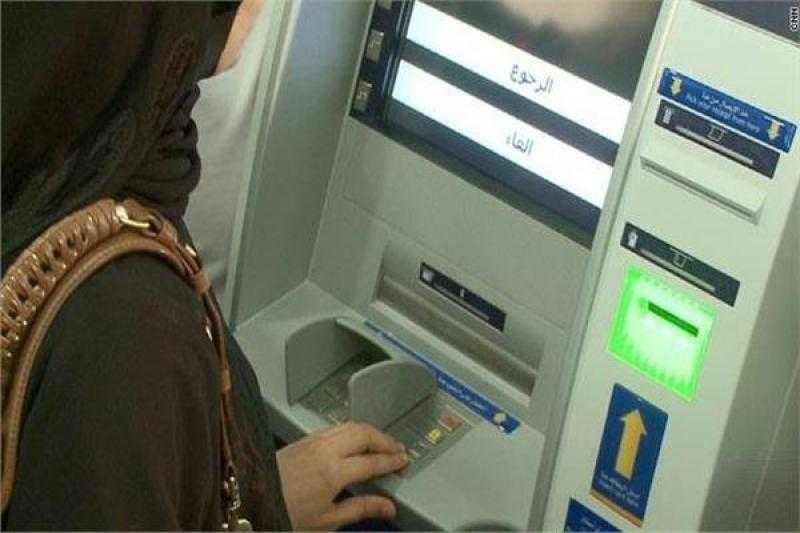 استمرار صرف معاشات مايو من ماكينات الصرف الآلي اليوم