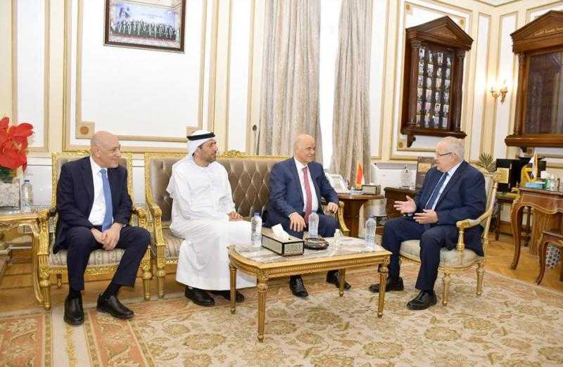 الخشت يستقبل وفدًا من جامعة الشارقة بدولة الإمارات | صور