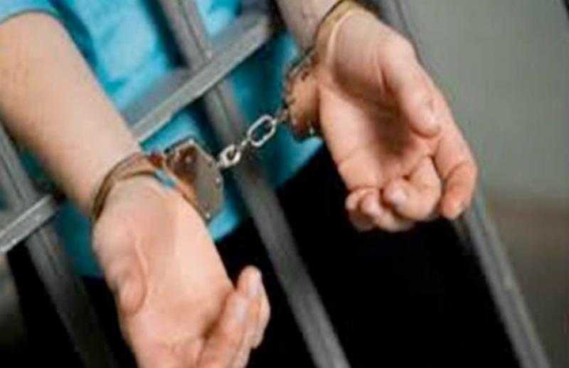القبض على مسجل خطر وراء سرقة متعلقات موظف باسلوب المغافلة بقنا