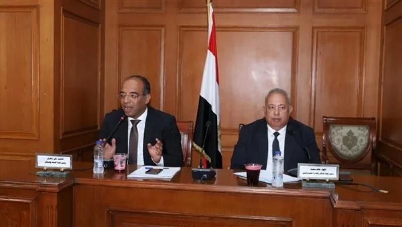 مصر للطيران تدرس إعادة تشغيل الرحلات بين مطاري أسيوط والقاهرة