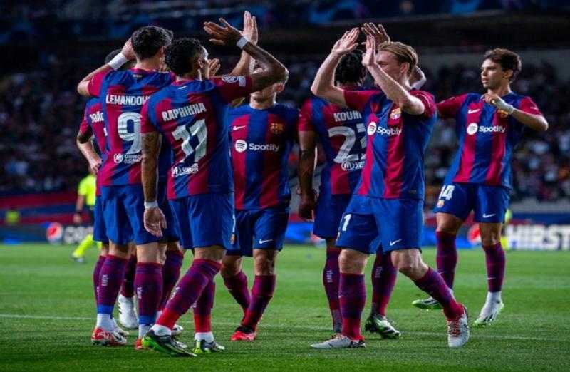 برشلونة يعبر ألميريا بثنائية لوبيز ويعزز وصافته للدوري الإسباني