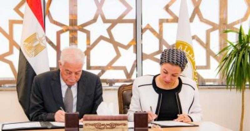 وزيرة البيئة تبحث مع محافظ جنوب سيناء تفعيل الاستثمار البيئى بالمحميات الطبيعية