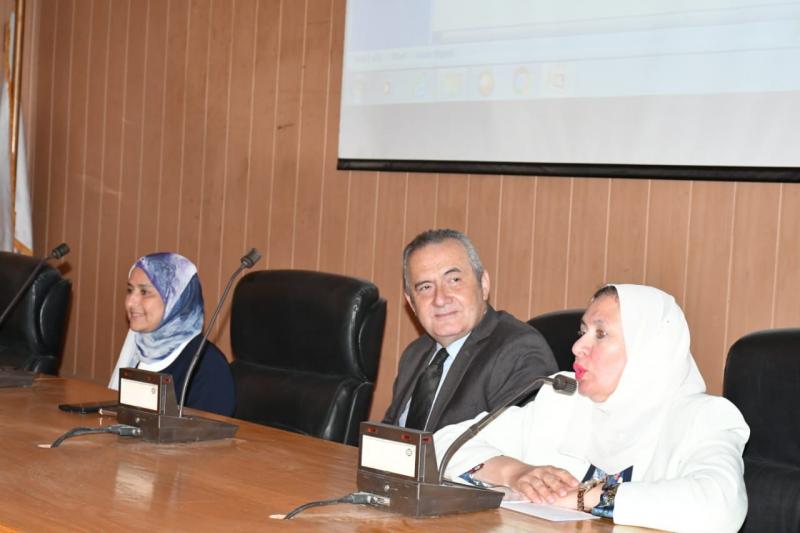 فى اليوم العالمى للتمريض.. المستشفيات التعليمية تكرم المتميزين فى القطاع التمريضي