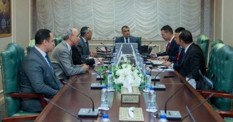 ”وزير الدولة للإنتاج الحربي” يستقبل ممثل شركة ”FAMSUN” الصينية لبحث تعزيز التصنيع المشترك