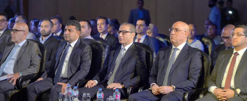 وزير الإسكان: مصر سوق واعدة للاستثمار العقاري والفرص الاستثمارية في مختلف المجالات