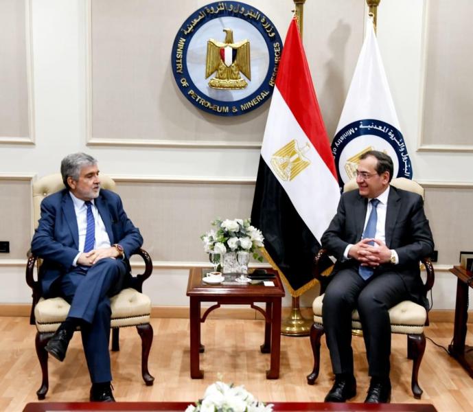 وزير البترول لـ سفير تشيلي: الفرص الاستثمارية المتاحة التى تتمتع بها مصر ستسهم في توسعة التعاون