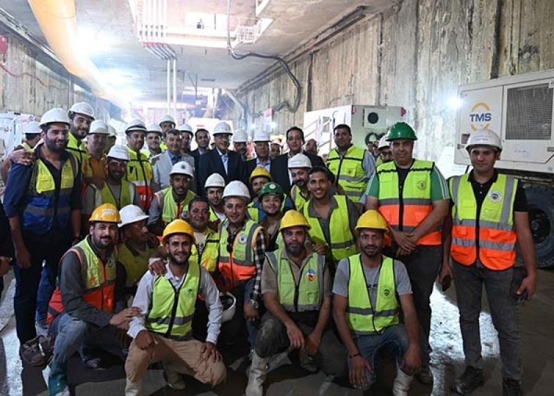 رئيس الوزراء يتفقد أعمال تنفيذ المرحلة الأولى من الخط الرابع لمترو الأنفاق.. صور