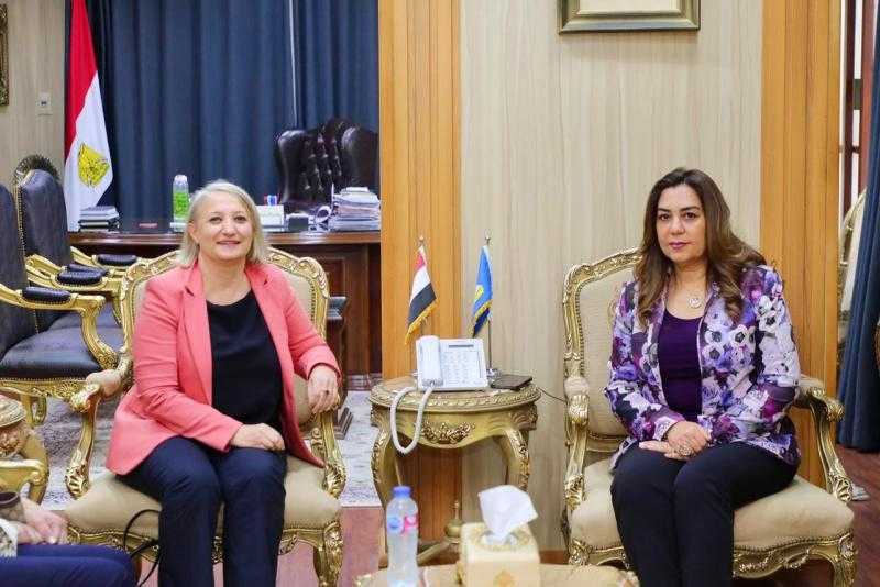محافظ دمياط تستقبل نائب مدير برنامج الأغذية العالمي بمصر لبحث التعاون