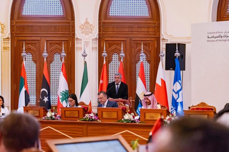 وزير السياحة يشارك في الاجتماع الـ 50 للجنة الإقليمية للشرق الأوسط بسلطنة عُمان