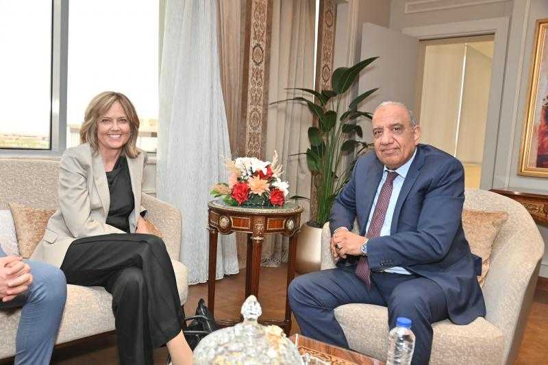 وزير قطاع الأعمال يبحث التعاون المشترك وفرص الاستثمار مع سفيرة النرويج