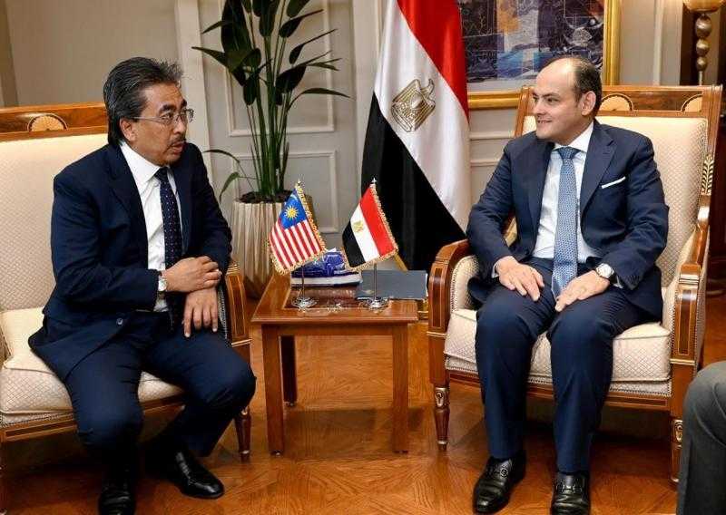 أحمد سمير: 777 مليون دولار حجم التجارة بين مصر وماليزيا خلال عام 2023