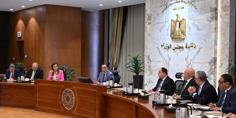 مدبولي يترأس الاجتماع الأول للجنة العليا للهيئات الاقتصادية