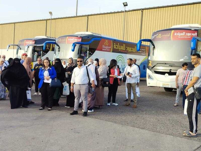 السياحة تحذر سائقي أتوبيسات الحج البري من ارتداء الإحرام