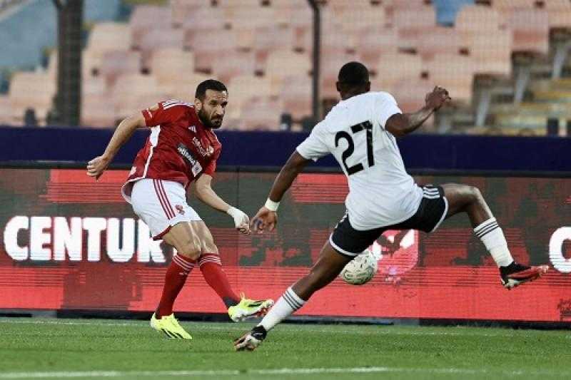 بيبو عن التجديد لـ معلول: كل مسؤولي الأهلي في إجازة