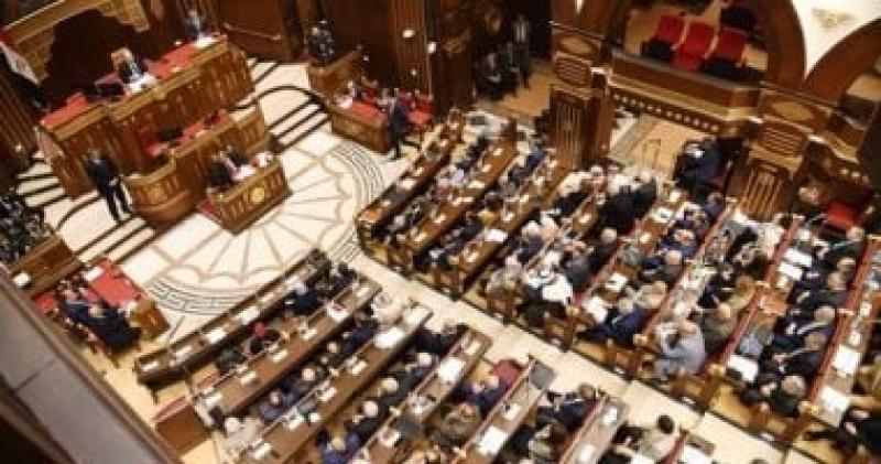 مجلس الشيوخ يوصى الحكومة بإعادة النظر فى منظومة دعم ألبان الاطفال