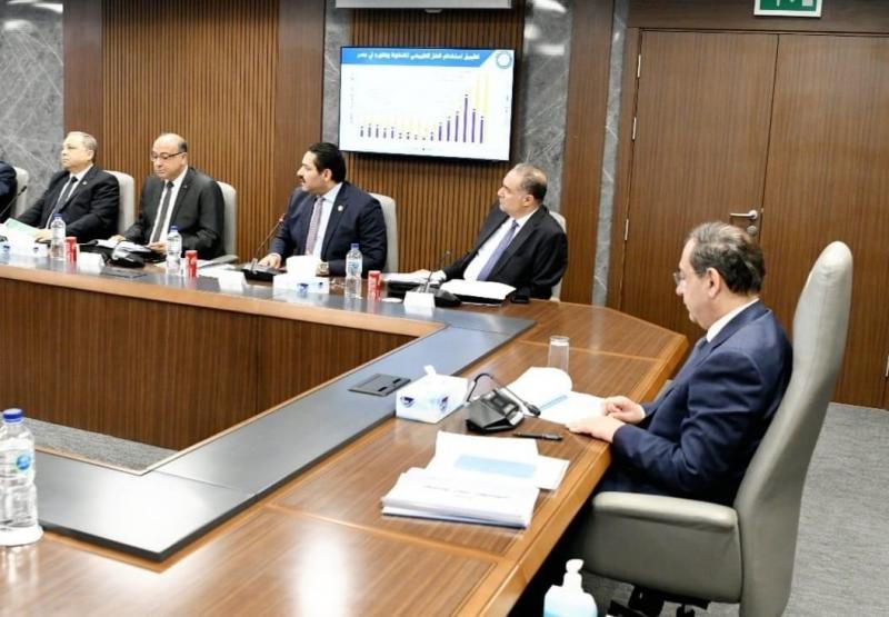 الملا: جارى العمل بالشبكات الخارجية والداخلية لـ721 قرية من قرى مبادرة حياة كريمة
