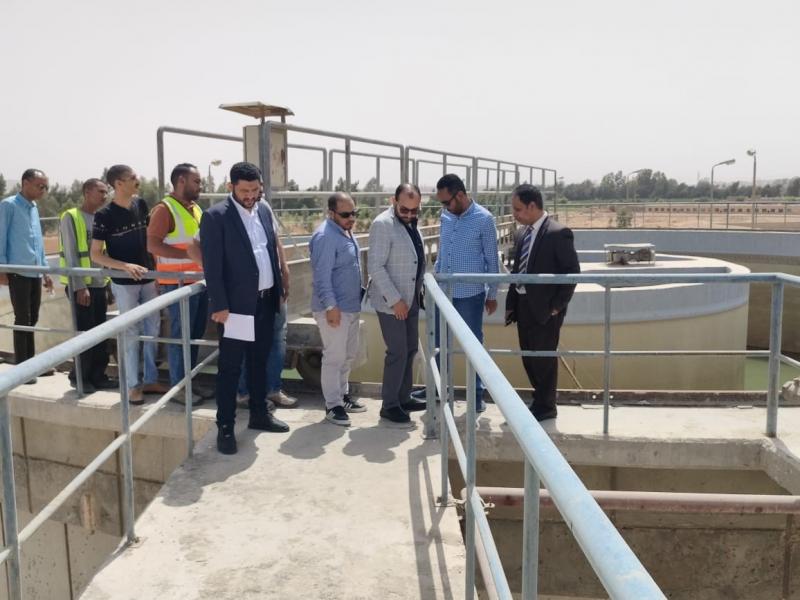 رئيس جهاز أسيوط الجديدة: دفع العمل بمشروع ترفيق أراضي الإسكان المتوسط بالمدينة لتسليمها للحاجزين