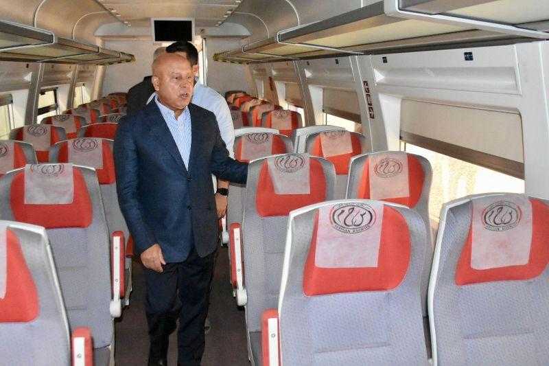 وزير النقل: لن يسمح بخروج أي جرار قطار من الورشة إلا بعد التأكد من حالته الفنية