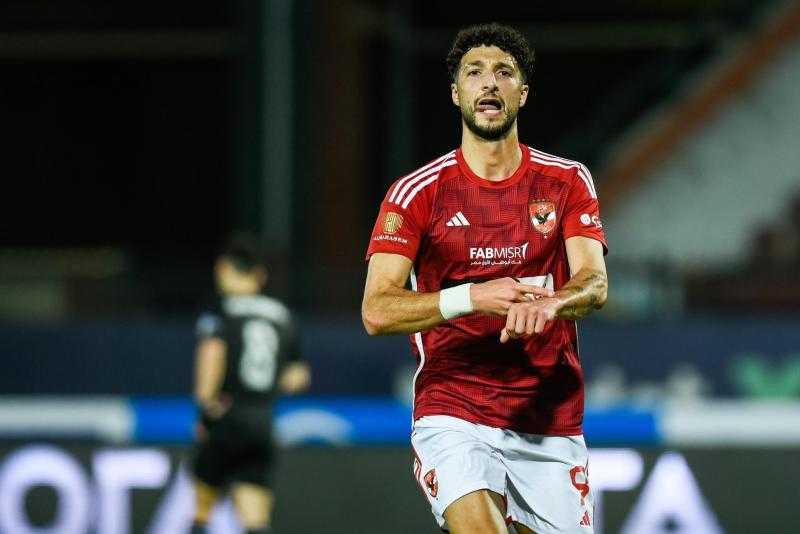 طبيب الأهلي يستفسر عن طبيعة إصابة وسام أبو علي مع منتخب فلسطين
