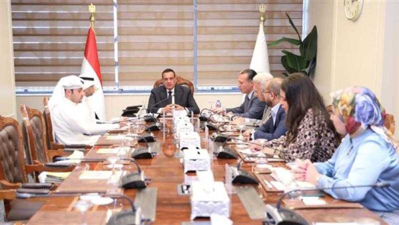 وزير التنمية المحلية يبحث مع رئيس منظمة المدن العربية تبادل الخبرات
