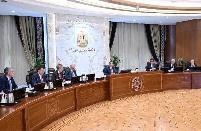 رئيس الوزراء يستقبل وزير الصحة الإيطالي ووفدا من أبرز شركات القطاع الصحي | صور