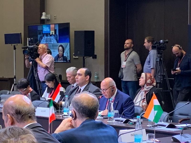 الوزير يدعو الشركات ورجال الأعمال للاستثمار في منظومة النقل والخدمات اللوجستية المصرية