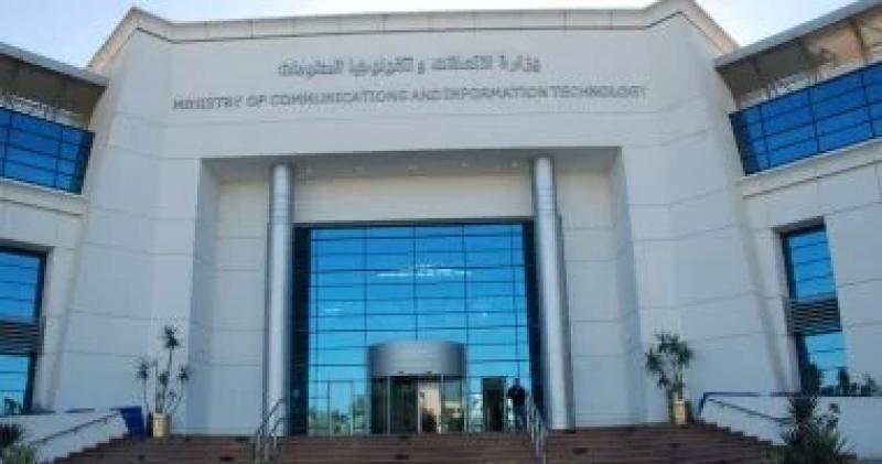 ”القومي للاتصالات” يوقع بروتوكول تعاون فى مجالات التدريب والبحث العلمى