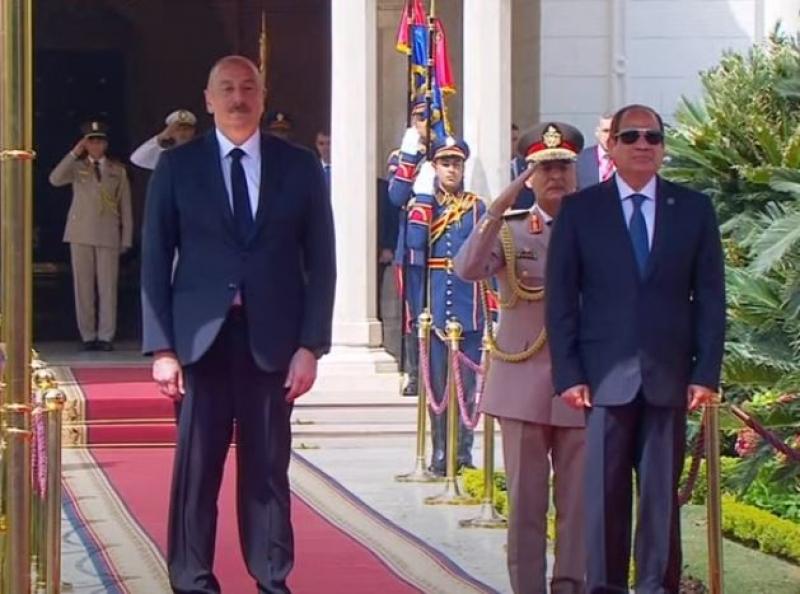الرئيس السيسي يستقبل نظيره الأذري بقصر الاتحادية.. فيديو