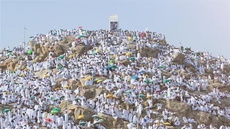 ”جبل عرفة” الركن الأكبر للحج.. سمى بذلك لتعارف آدم وحواء عليه