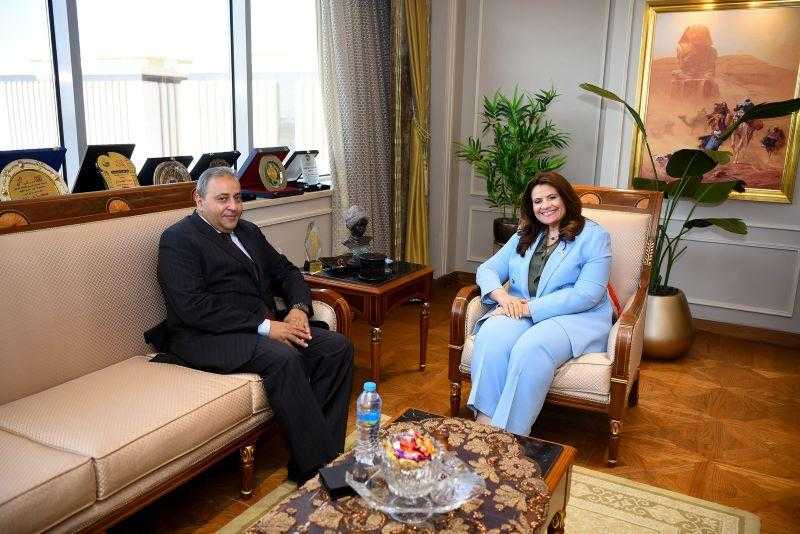 وزيرة الهجرة وأمين عام اللجنة التنسيقية لتنفيذ اتفاقية المشاركة المصرية الأوروبية يبحثان سبل التعاون