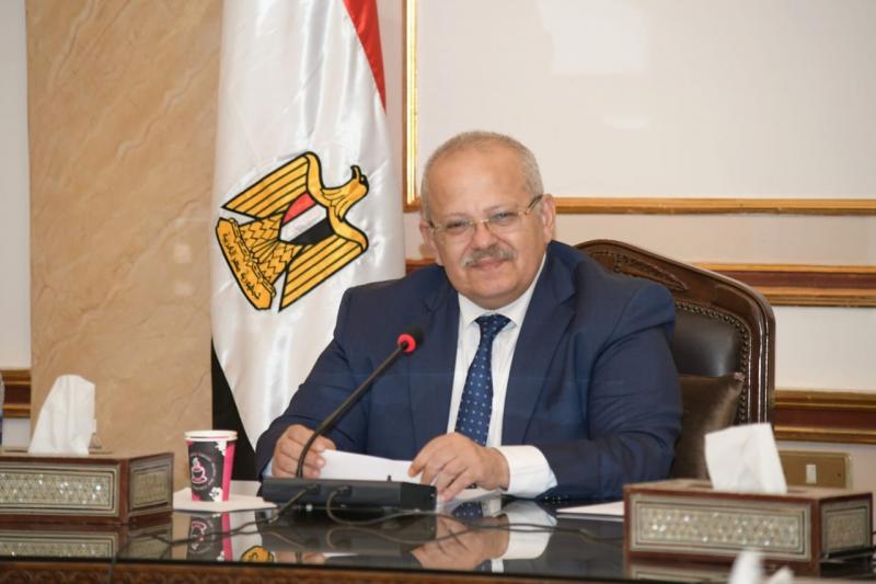 الخشت يهنئ الشيخ عبدالله بن بيه لتوليه مجددا رئاسة مجلس الإمارات للإفتاء الشرعي