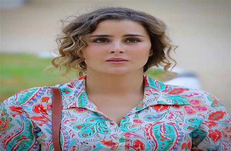 بدون مكياج.. إطلالة رقيقة لـ عائشة بن أحمد في أحدث ظهور لها