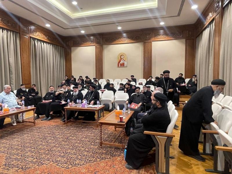 الكنيسة تعقد لقاء تنسيقيا لكهنة ”الرعاية الاجتماعية” بالكاتدرائية