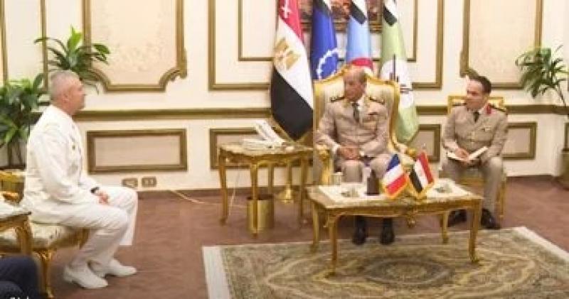 القائد العام ورئيس الأركان يلتقيان رئيس هيئة الأركان العامة الفرنسي