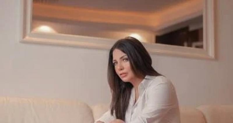 نقابة المهن السينمائية تنعي والدة الفنانة أميرة نايف