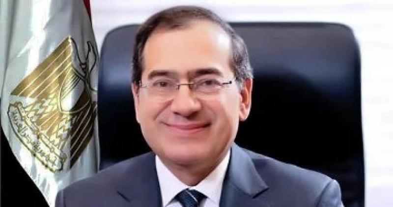 وزارتا الكهرباء والبترول تعتذران لجموع الشعب عن زيادة فترات تخفيف الأحمال