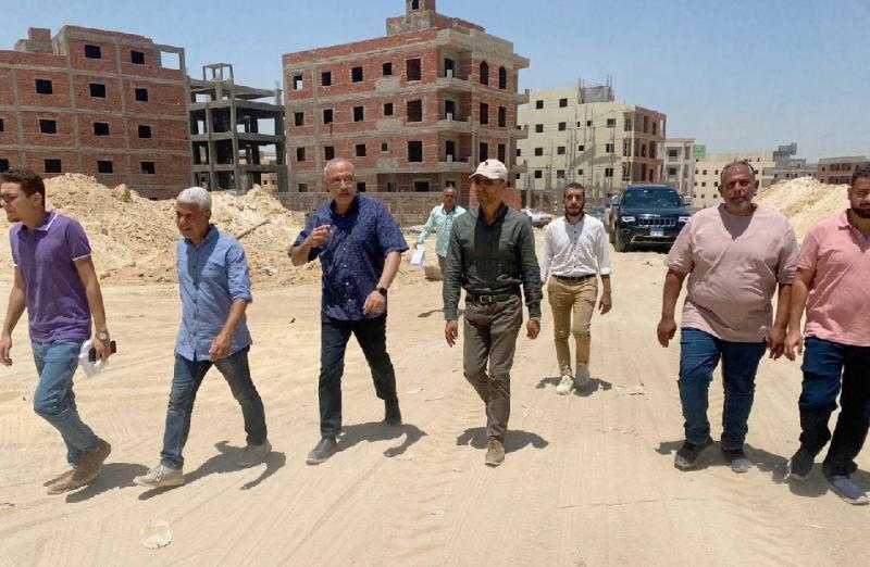 رئيس جهاز القاهرة الجديدة يتابع موقف وحدات ”سكن لكل المصريين” ومشروعات الطرق والكهرباء بالتجمع الثالث