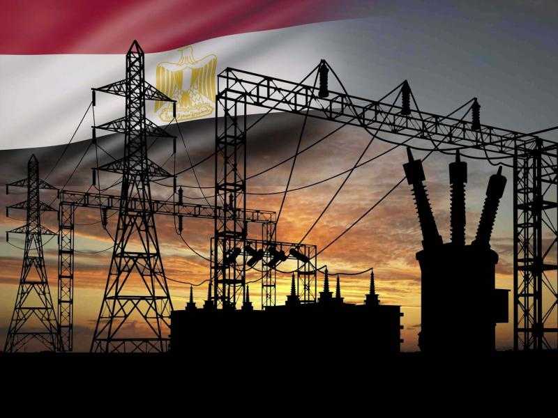 الحكومة تكشف أسباب أزمة قطع الكهرباء أمس وطرق الحل.. فيديو
