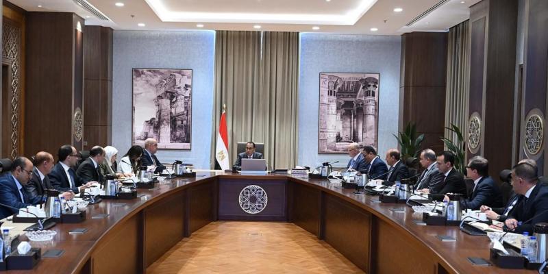 رئيس الوزراء يتابع موقف تقدم الأعمال بمشروع تطوير منطقة الفسطاط