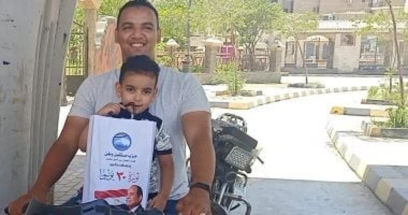 توزيع هدايا الرئيس السيسى على المواطنين ببنى سويف بمناسبة ذكرى 30 يونيو